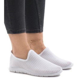 Bílé sportovní boty 909-17 bílý 1