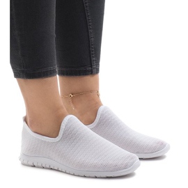 Bílé sportovní boty 909-17 bílý 2