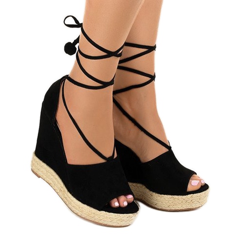 Černé klínové sandály espadrilky F35-18 černý 1
