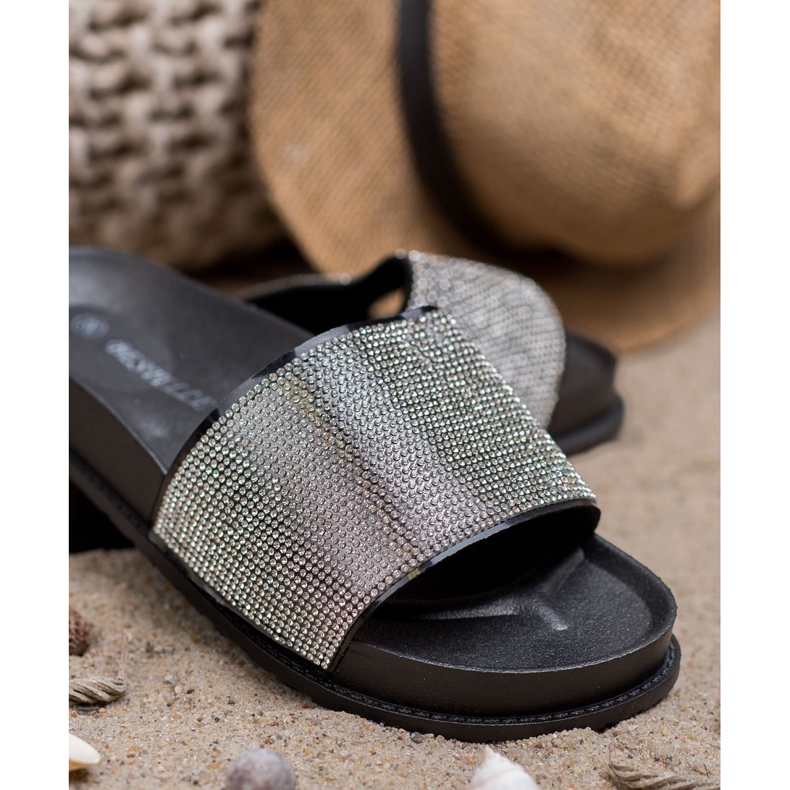 Bestelle Gumové pantofle s krychlovým zirkonem černá 2