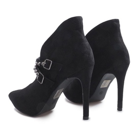 Černé kozačky na jehlovém podpatku Karine černá 1