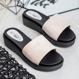 SHELOVET Sandály na klínku hnědý 1