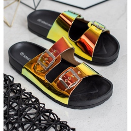 Ideal Shoes Pantofle Holo Buckle žluť 1