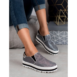 SHELOVET Lehké slipy na platformě černý šedá 1