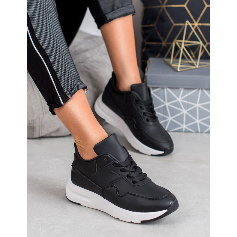 SHELOVET Černé tenisky černá 1