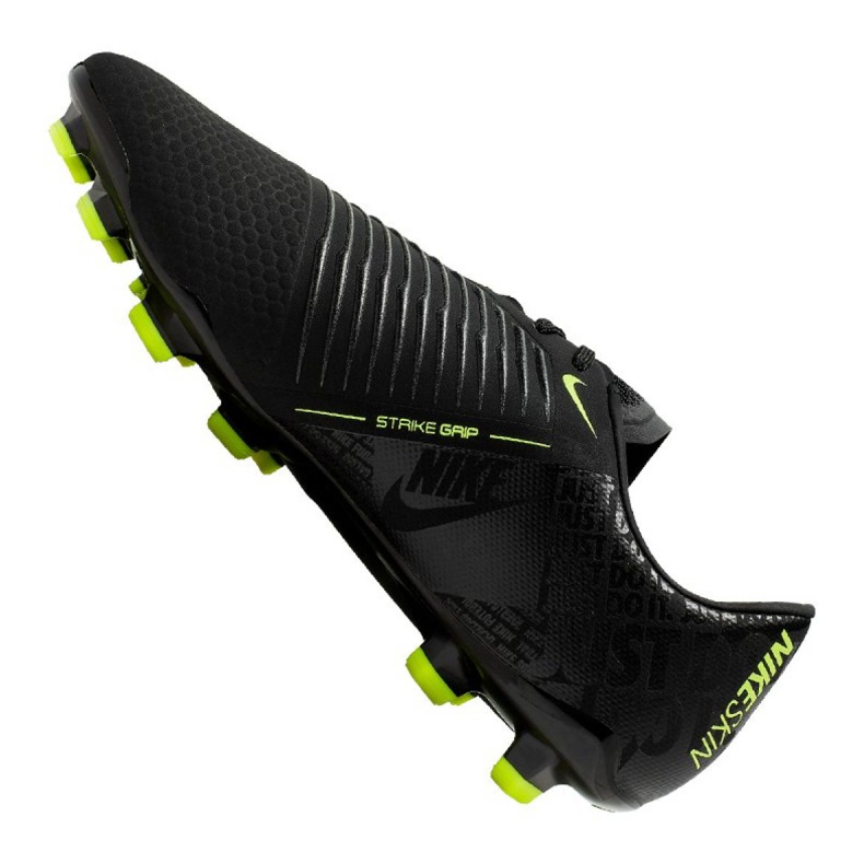Kopačky Nike Phantom Vnm Pro Fg M AO8738-007 černý černý 1