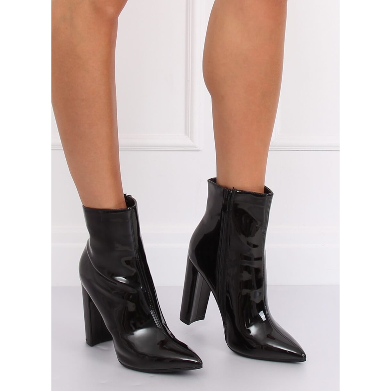 Černě lakované boty na vysokém podpatku NS065P Black černá 1
