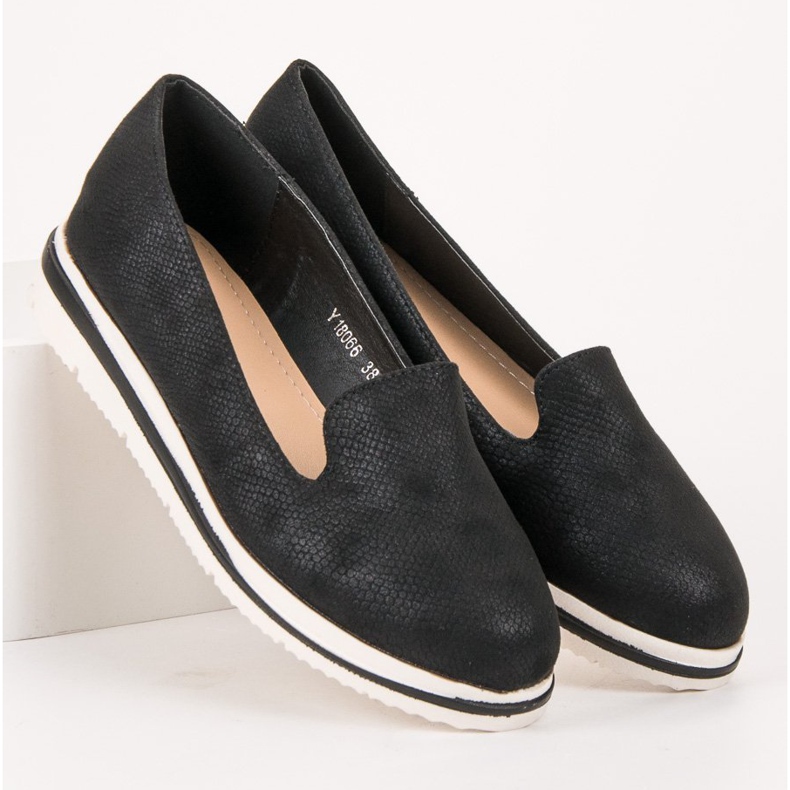 Kayla Černí páni černá 1