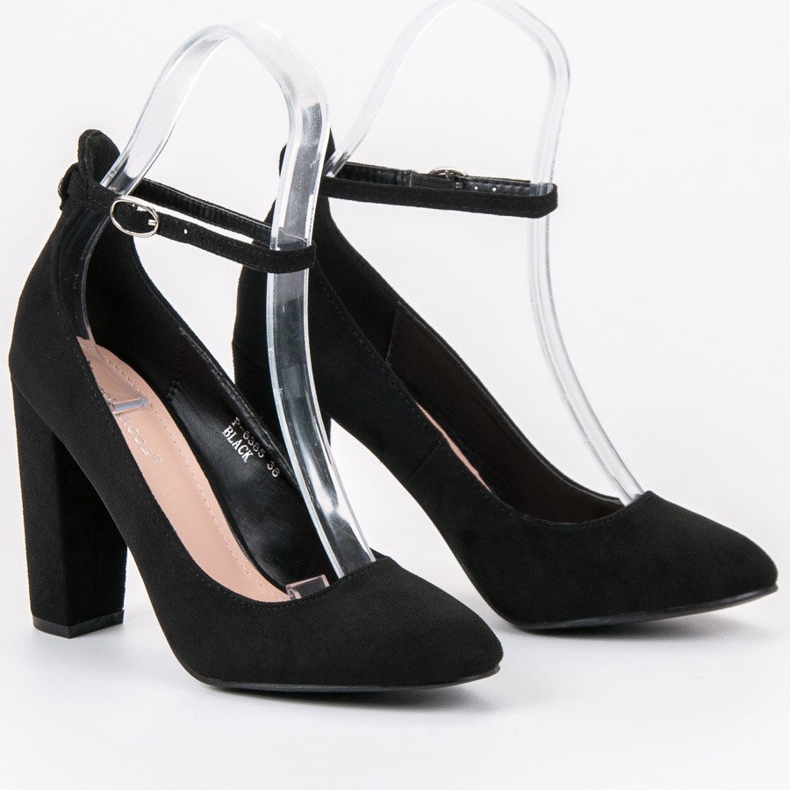Ideal Shoes Lodičky zapnuté sponou černý 1
