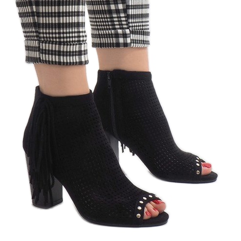 Černé prolamované boho boty AF-9 černá 1