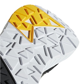 Boty Adidas Questarstrike Mid M G25773 černá 2