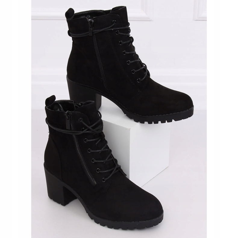 Černé boty na chrániči W358 Black černý 2