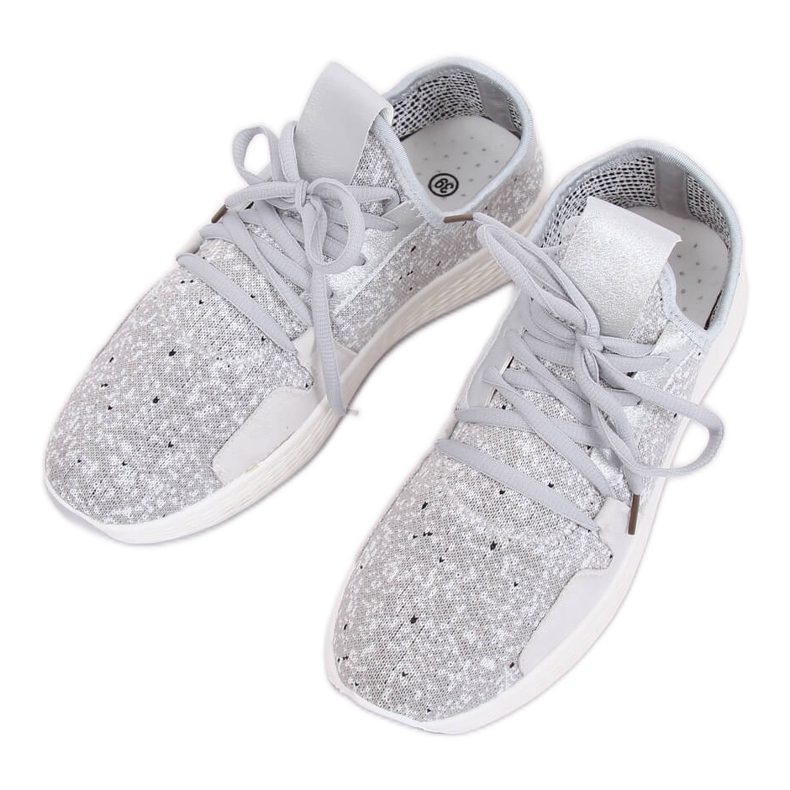 Šedá sportovní obuv AK28P Šedá 2