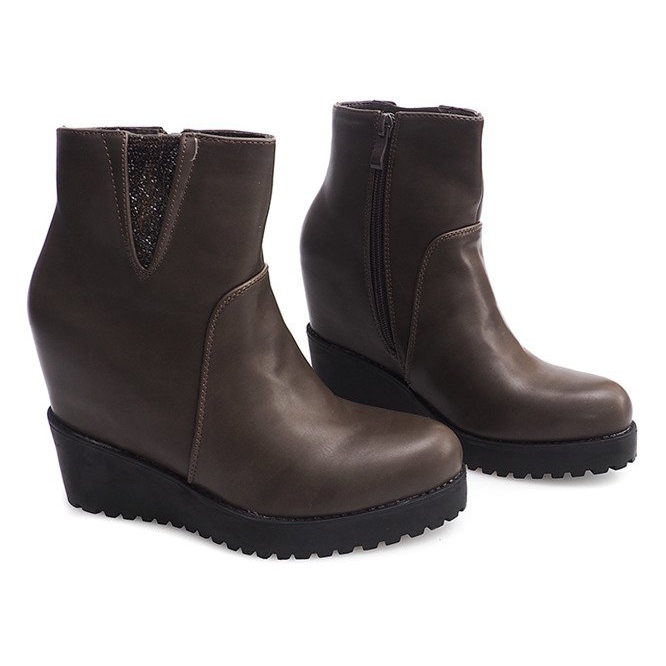 Klíny 8E8505 Khaki Klínové boty vícebarevný 1