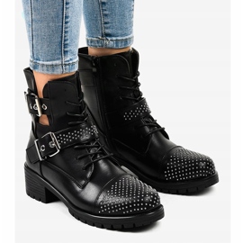 Dámské černé boty na masivní podrážce M257 černá 1 Dámské černé boty na masivní podrážce M257 černá 1