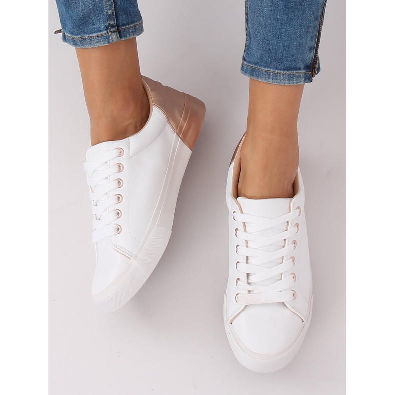 Dámské bílé a šampaňské tenisky A88-29 W-CHAMPAGNE bílý vícebarevný 2 Dámské bílé a šampaňské tenisky A88-29 W-CHAMPAGNE bílý vícebarevný 2