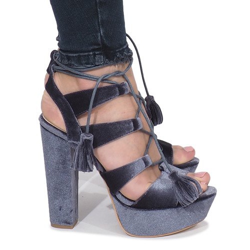 Šedé sandály na velurovém sloupku One Love šedá 1