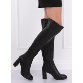 Kozačky nad kolena na sloupku černé F128 Černá 2