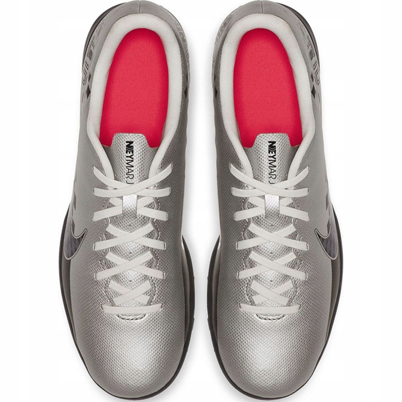 Kopačky Nike Mercurial Vapor 13 Club Neymar Tf M AT8000-006 šedá stříbrný 1