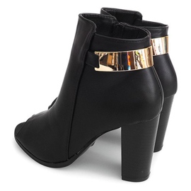 Otevřené boty na sloupku F906 Černá černý 1