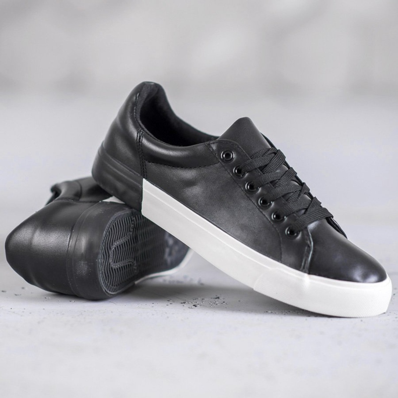 Bestelle Eko kožené tenisky černý 1