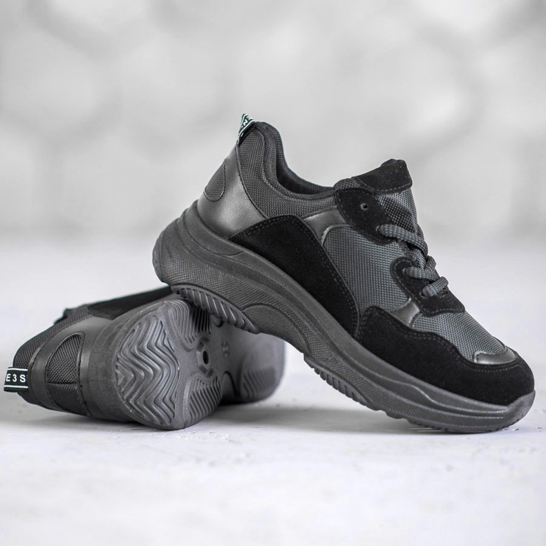 SHELOVET Černé sportovní boty černá 1