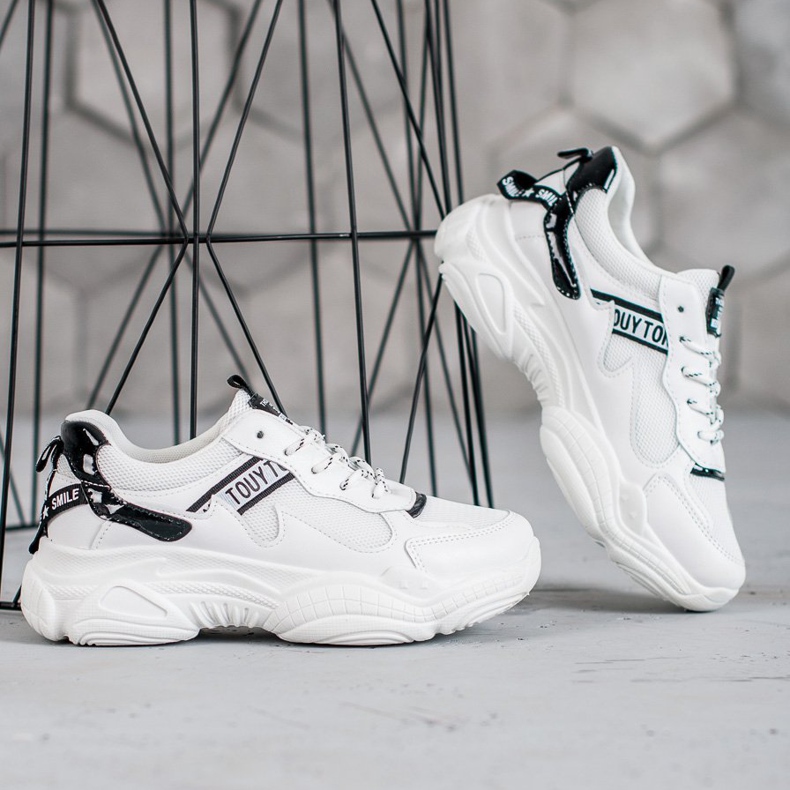 SHELOVET Pohodlná sportovní obuv bílý 2