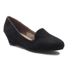 Černé klínové lodičky od Lordsy Malvine černá 2