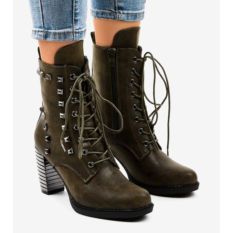 Zelené kotníkové boty s cvočky F117 zelená 1