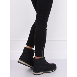 Černé izolované dřevěné boty W19-42 černé černá 1 Černé izolované dřevěné boty W19-42 černé černá 1