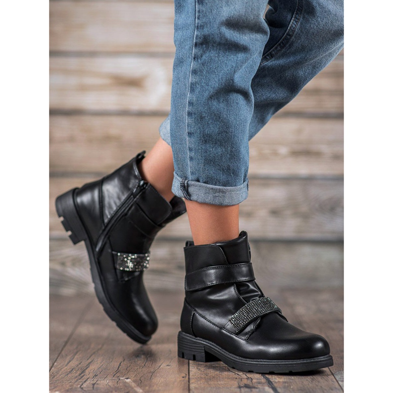 Evento Pracovníci s krystaly černá 1