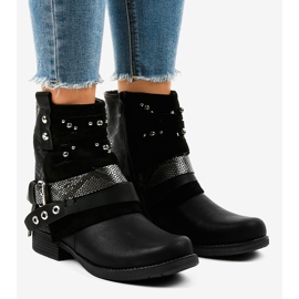 Černé zateplené boty, bohatě zdobené A-351 černý 1