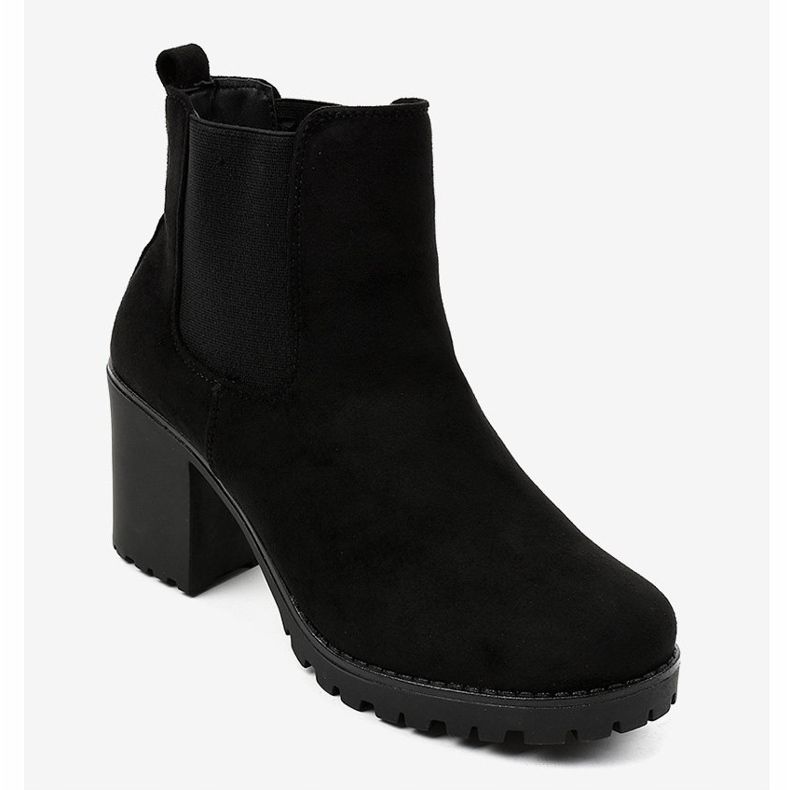 Černé kotníkové boty na sloupku B3000-KB černá 1