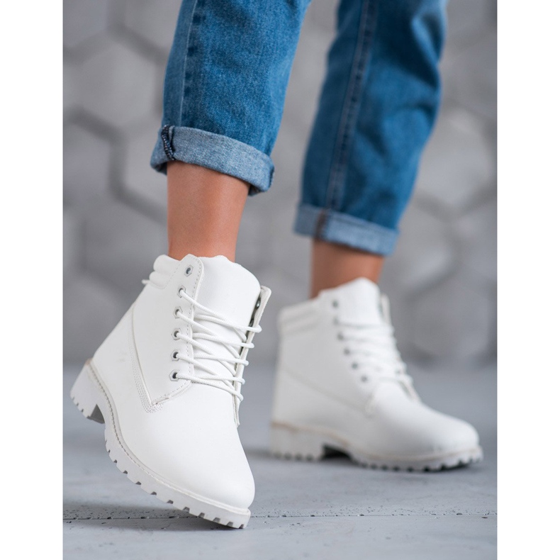 Marquiz Bílí lovci bílý 2