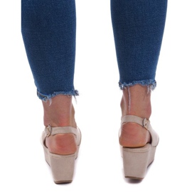 Sandály na klínu 3H096 Beige béžový 1