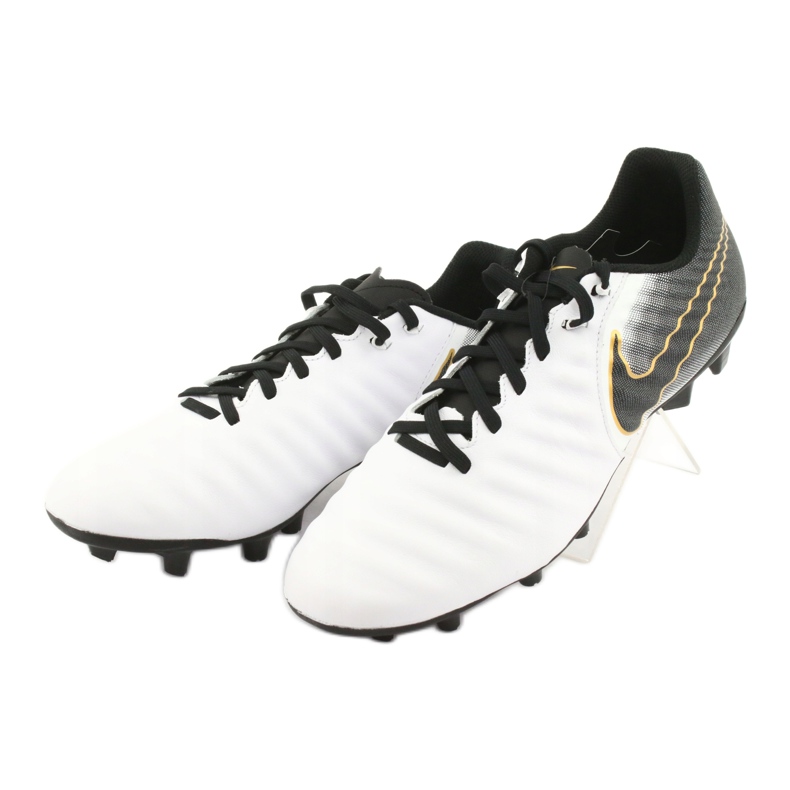 Kopačky Nike Tiempo Legend 7 Academy Fg M AO2596-100 bílý 1