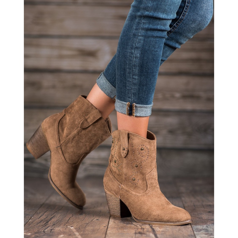 Small Swan Kovbojské boty na vysokém podpatku hnědý 1