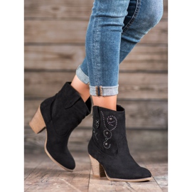 Small Swan Kovbojské boty na vysokém podpatku černá 2