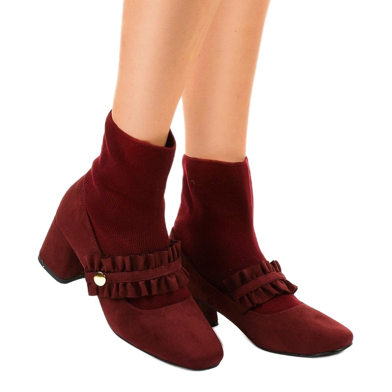 Černé velurové lodičky na sloupku JM8118Y červené 1