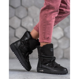 Sněhule MCKEYLOR s třpytkami černý 2