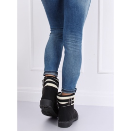 Dámské černé zateplené kozačky 1120-PA černé černá 2