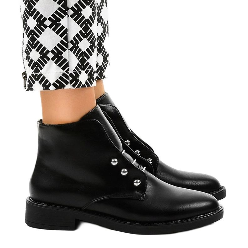 Černé dámské ploché kozačky YF0535 černá 1