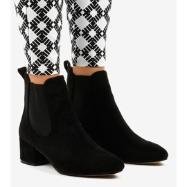 Černé kotníkové boty s elastickým 8012-PA černý 1