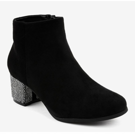 Černé elegantní boty na sloupku WL-135 černý 1