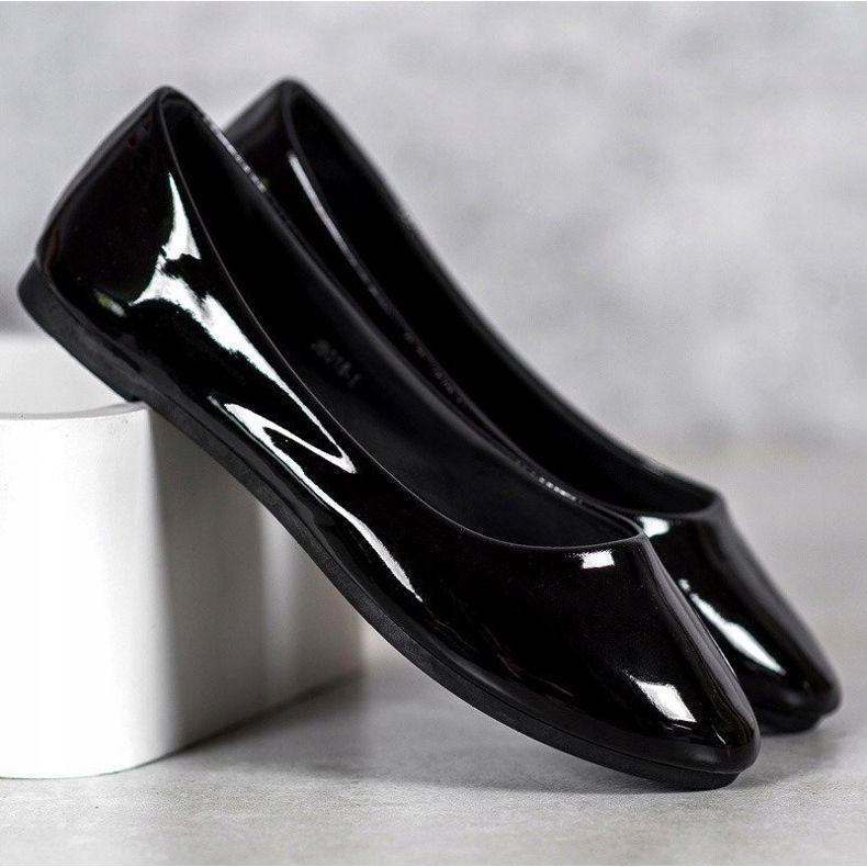 Lakované balerínky VICES černá 1