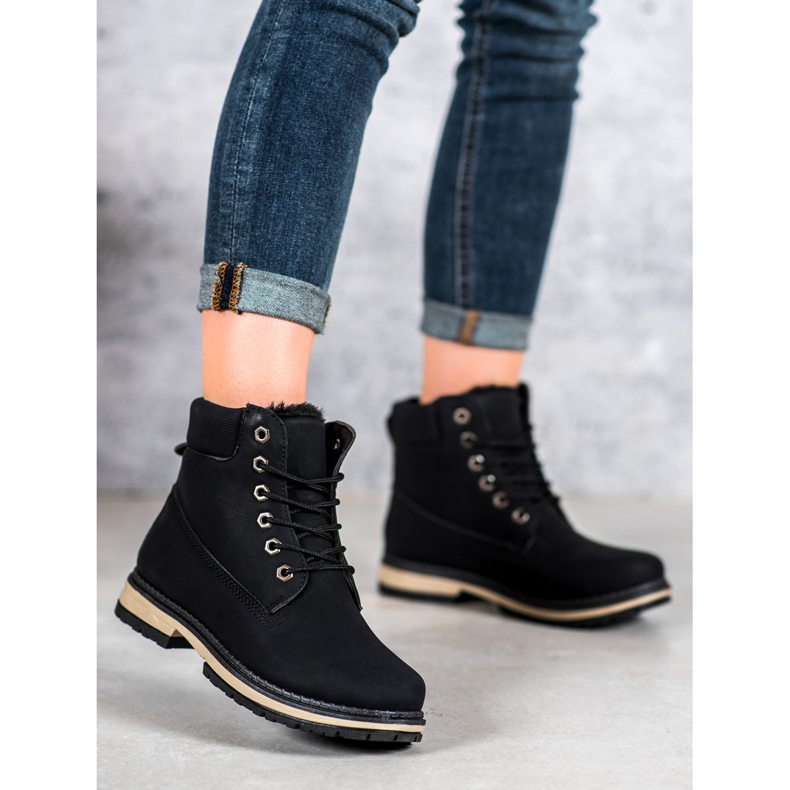 Filippo Černí lovci černý 2