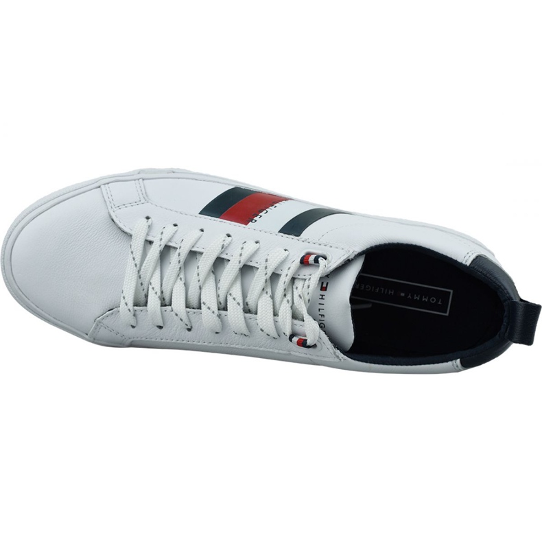 Boty Tommy Hilfiger Flag Detail Leather Sneaker M FM0FM02576-YBR bílý 2