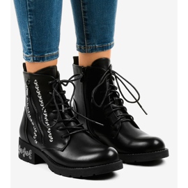 Černé dámské vysoké kozačky se zipem KL-602 černá 1