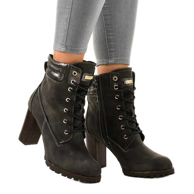 Šedé vysoké boty na sloupku 878-GA šedá 1