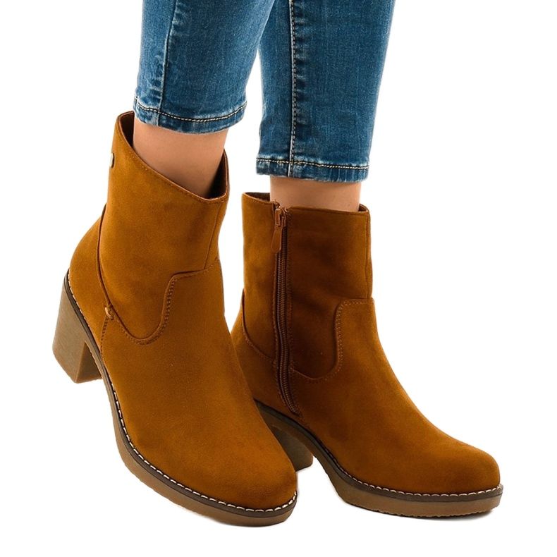 Hnědé semišové vysoké podpatky 8B852 hnědý 1